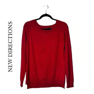 1932. NEW DIRECTIONS LONG‎ SLEEVE SWEATER RED IN COLOR SIZE SMALL KNITTED SLITS